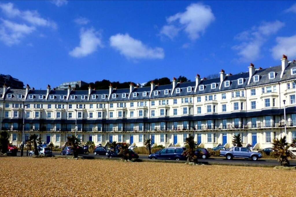 Beautifully Appointed, Period Seaside Apartment Folkestone Bagian luar foto