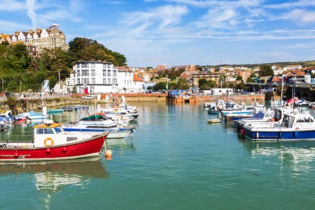 Beautifully Appointed, Period Seaside Apartment Folkestone Bagian luar foto